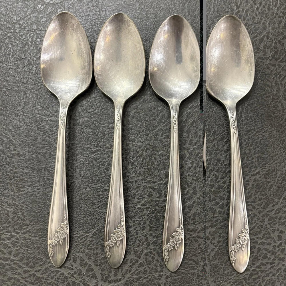 4 Oneida Tudor Plate Community Made Silverplate Spoons 6"